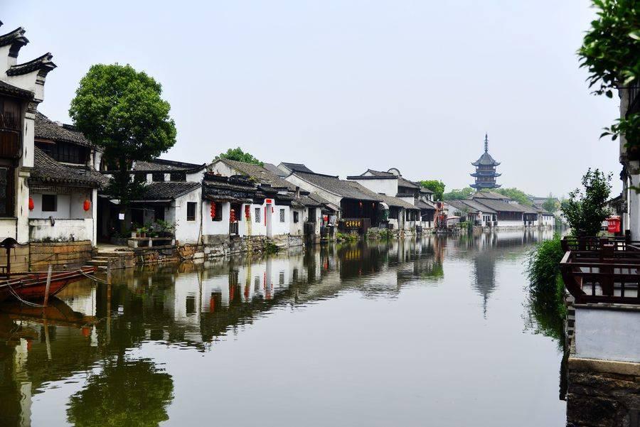 探索英语in the museum resident exhibition hall怎么翻译?,解答疑问,分享经验
